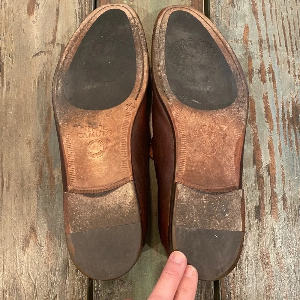 Vince Camuto Ennah Mens Loafers Brown Leather Shoes, Heel Drag, Size 9 Embossed
